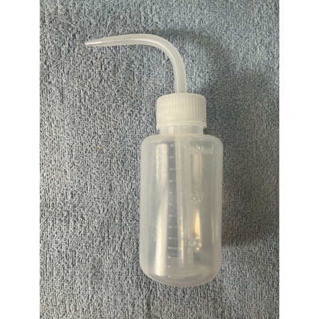 Botella Limpiadora de Pestañas x 250 ml